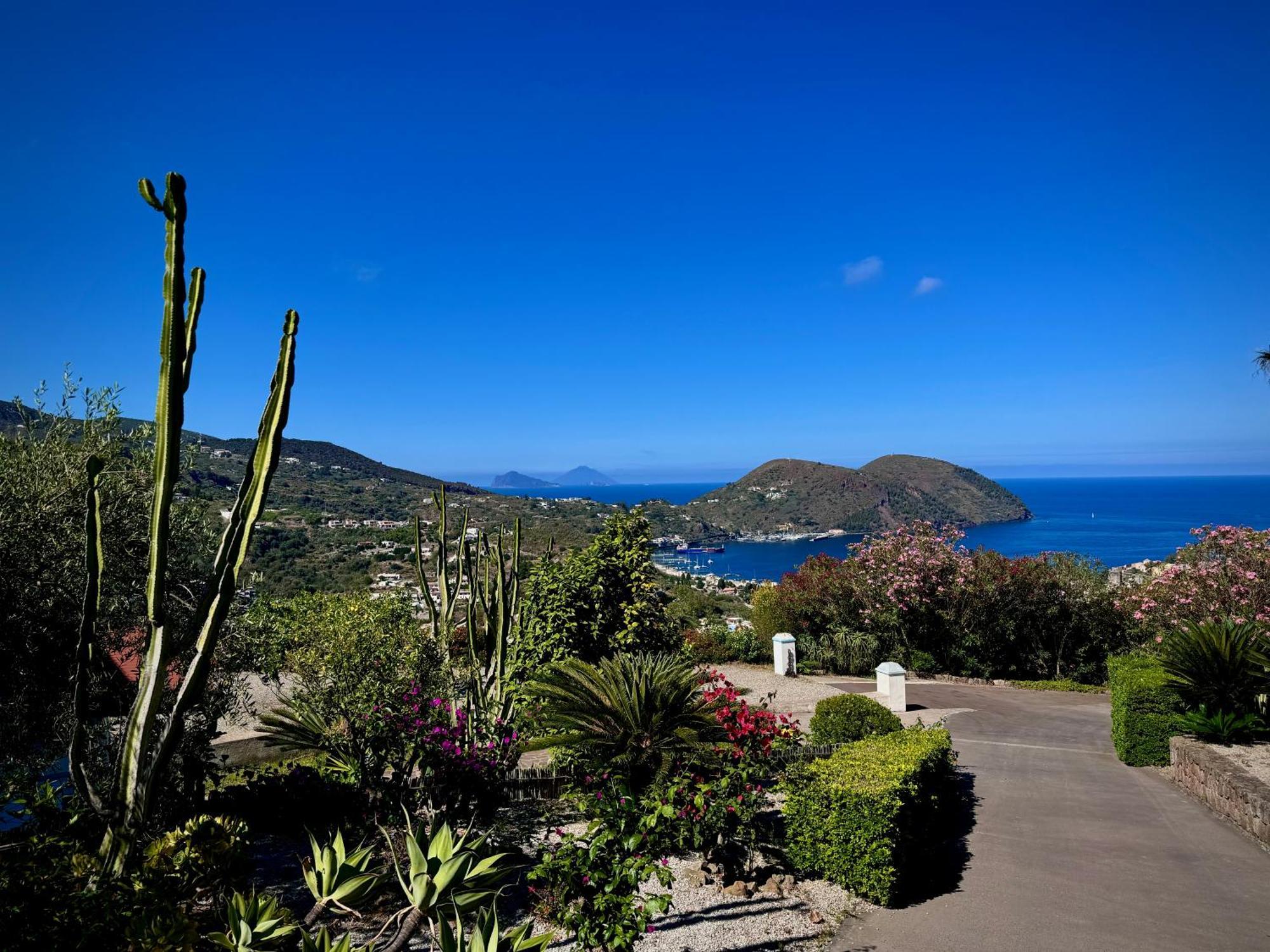 Villa 'A Pisa Lipari  Eksteriør billede