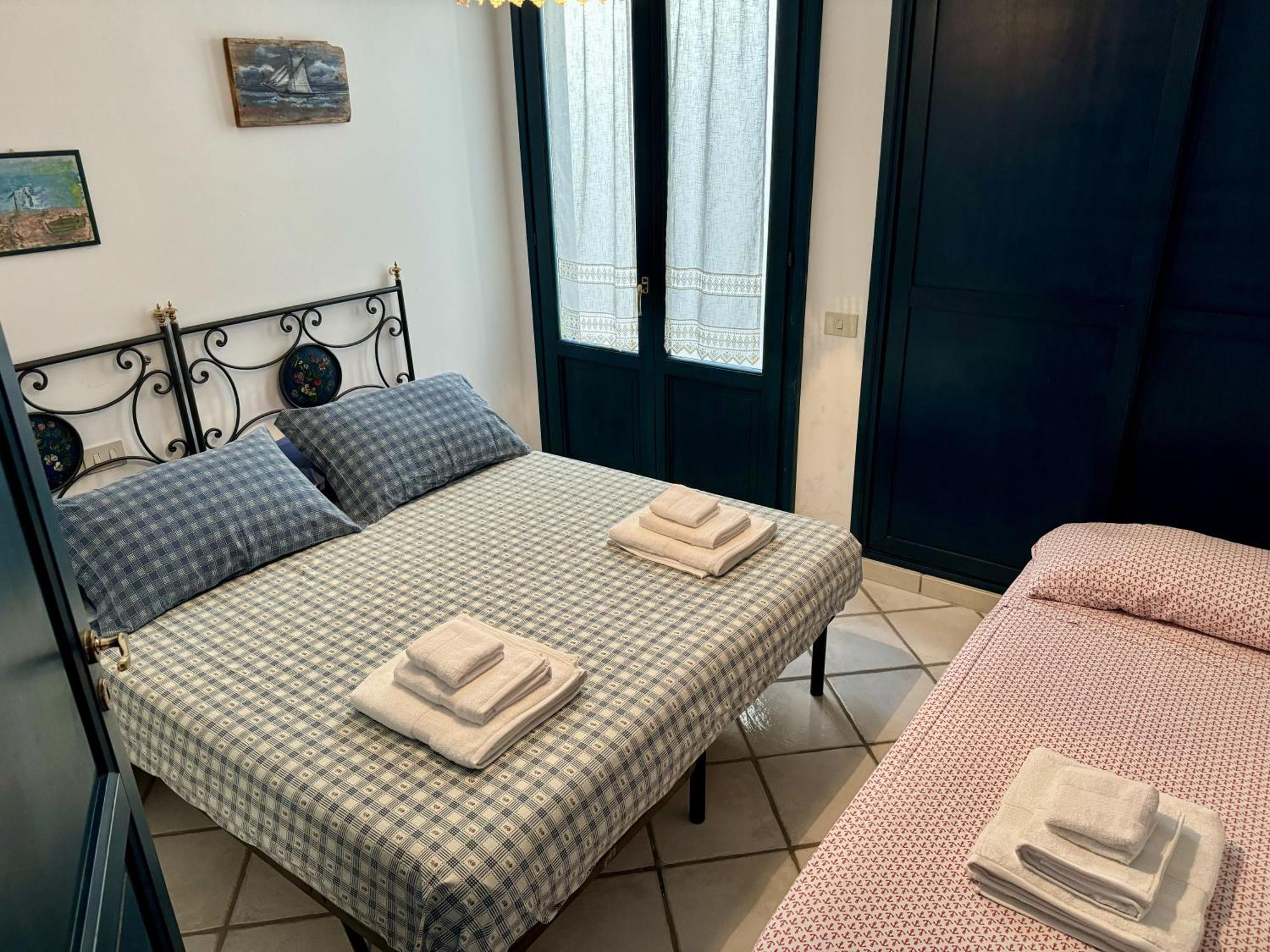Villa 'A Pisa Lipari  Eksteriør billede